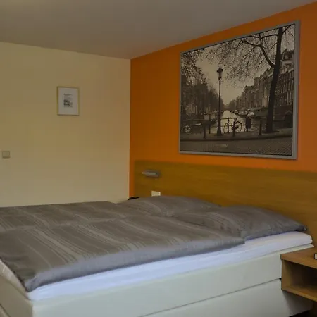 Zum Burghof Hotel