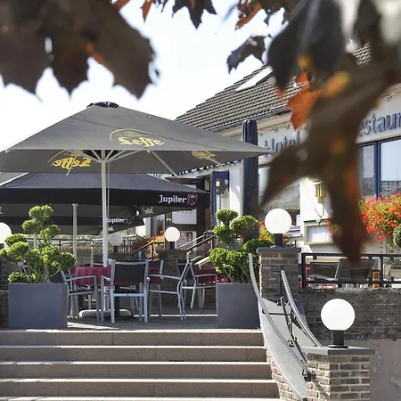 Hotel Zum Burghof 3*